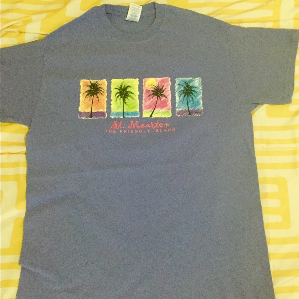 St. Maarten 100% Cotton. Men’s M T-Shirt.